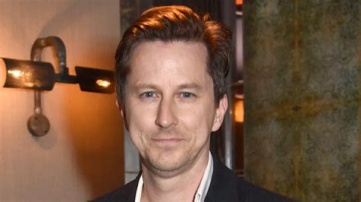 A Deep Dive Into Lee Ingleby's Romantic Connections