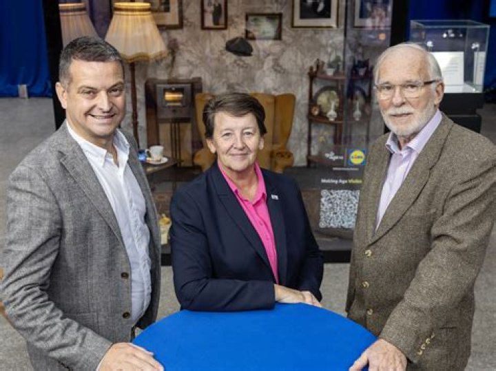 Age And Expertise Unveiled For HDGalleryGenius7