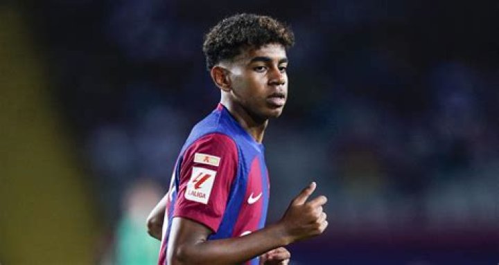 Bar&ccedil;a Yamal pay&eacute; pour rejoindre le Maroc ? La F&eacute;d&eacute;ration r&eacute;pond