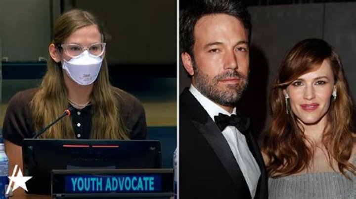 Ben Affleck Gives Daughter Violet Driving Lessons &mdash; Photos Hollywood Life