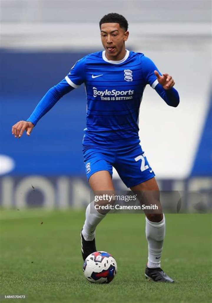 Championship Birmingham City s&eacute;curise Jobe Bellingham