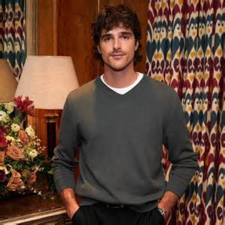 Discover Jacob Elordi's Heritage: Unveiling His Ethnic Roots