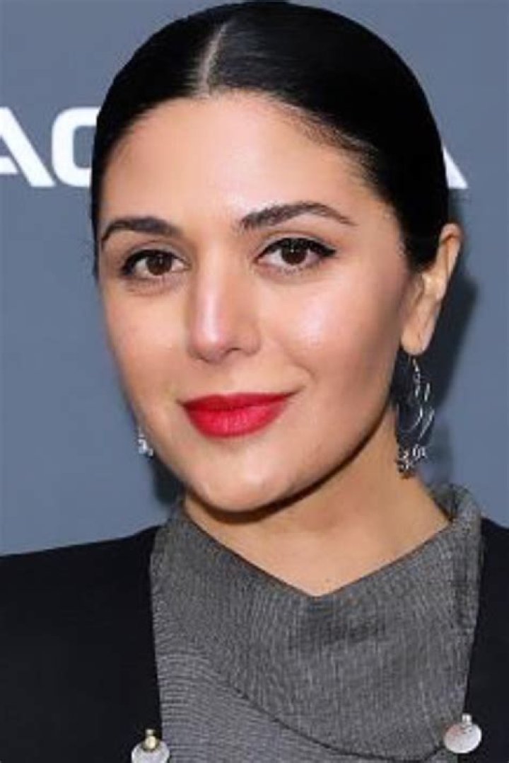 Discover Niousha Noor's Age: Unveiling The Actress's Chronology