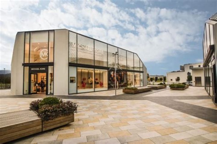 Discover The Secrets Of Luxury Fashion At Matteo Outlet