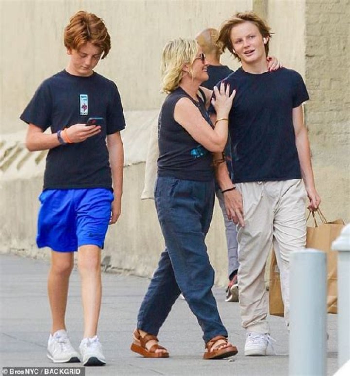 Discover The Unseen World Of Amy Poehler's Kids: Exclusive Insights Revealed