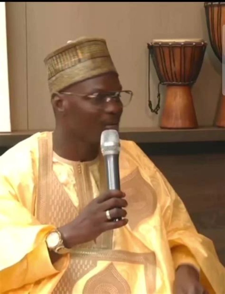 Djeli Lamine Kouyat&eacute; Junior joue le Tama YouTube