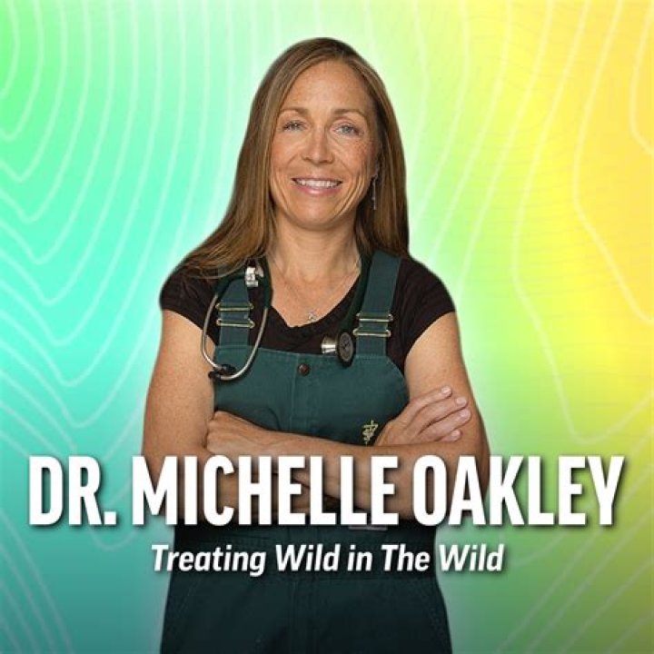 Dr. Michelle Oakley Facts about the Doctor From &ldquo;Dr. Oakley, Yukon Vet&rdquo;