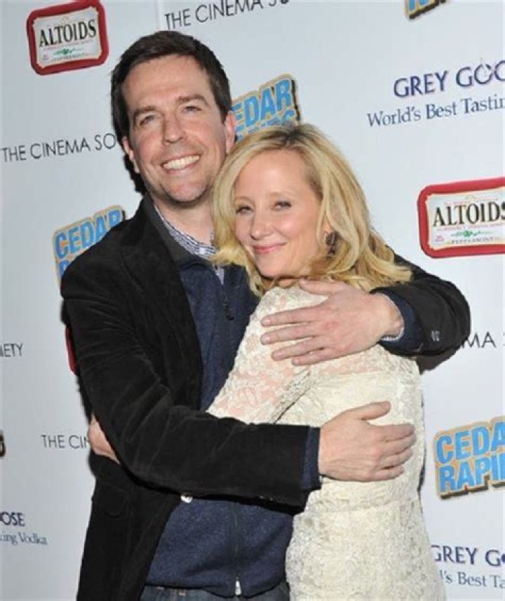 Ed Helms Wife Name Revealed Pics, Age, Wiki, Instagram and Family Ed