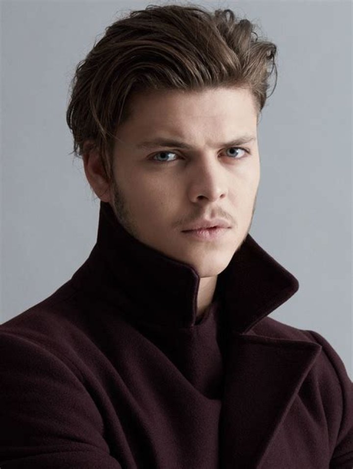 Explore Alex Hgh Andersen's Impressive Net Worth