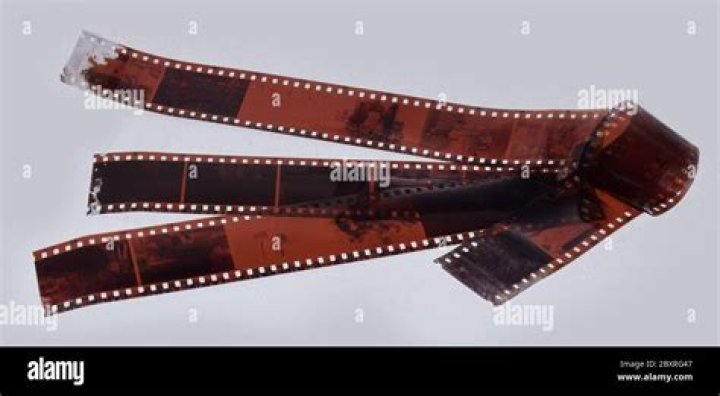 File35mm movie negative.jpg Wikimedia Commons