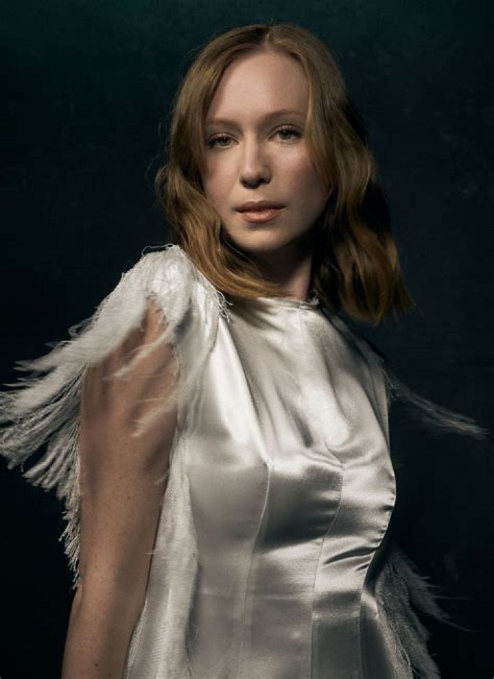 Hannah Einbinder ContentMode
