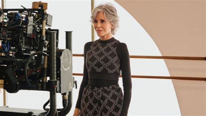 Jane Fonda launcht eine neue H&M Kampagne und zeigt, wie wir uns in