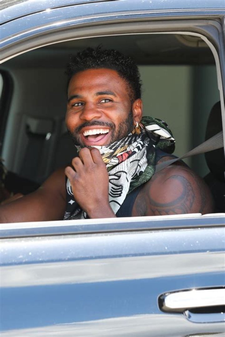 Jason Derulo flashes his smile after tooth &lsquo;accident&rsquo; and more star