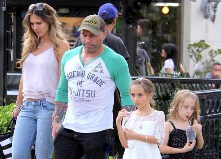 Joe Rogan's Daughters In The Spotlight