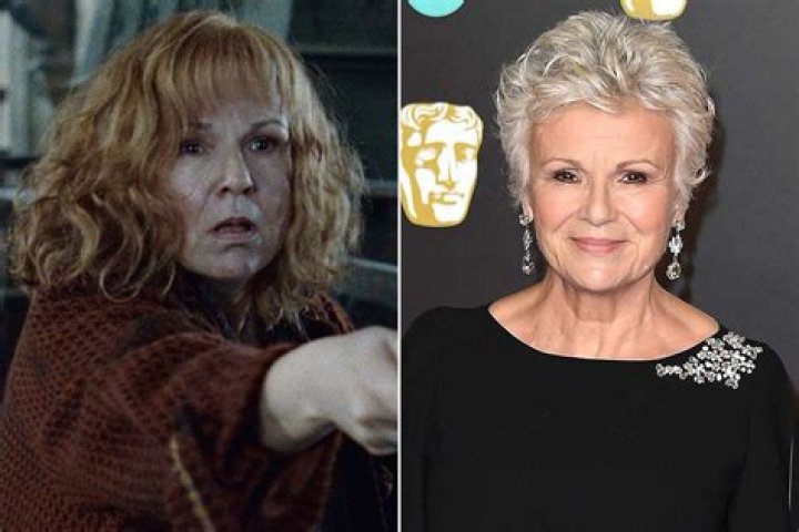 Julie Walters &egrave; Molly Weasley in una foto promo del film 'Harry Potter