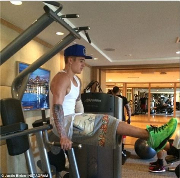 Justin Bieber Workout Routine & Diet Plan (Updated on October 2023)