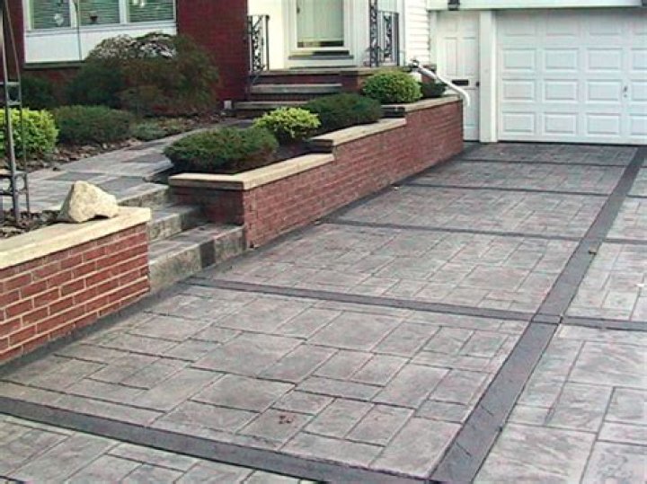 Large Slate Driveway Rolland Cement