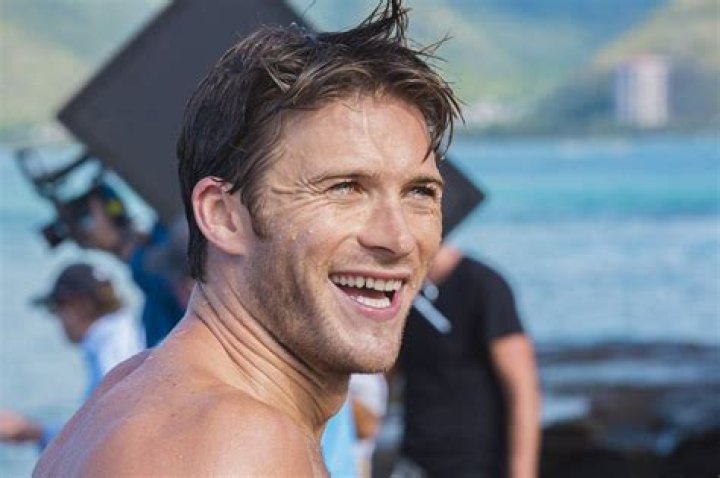 Let Scott Eastwood Demonstrate How to Properly Wash Man Denim Racked