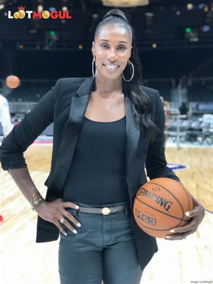 Lisa Leslie Clothes for women, Womens basketball, Fashion