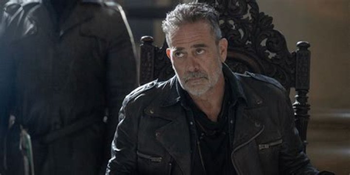 ‘Walking Dead’ actor Jeffrey Dean wife, Hilarie Burton, tells