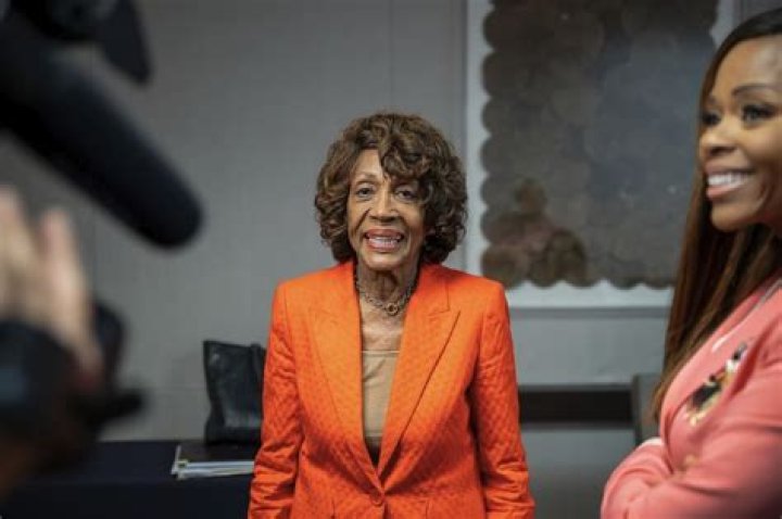 Maxine Waters Net Worth 2022, Age, Height, Weight, Wiki & Quotes