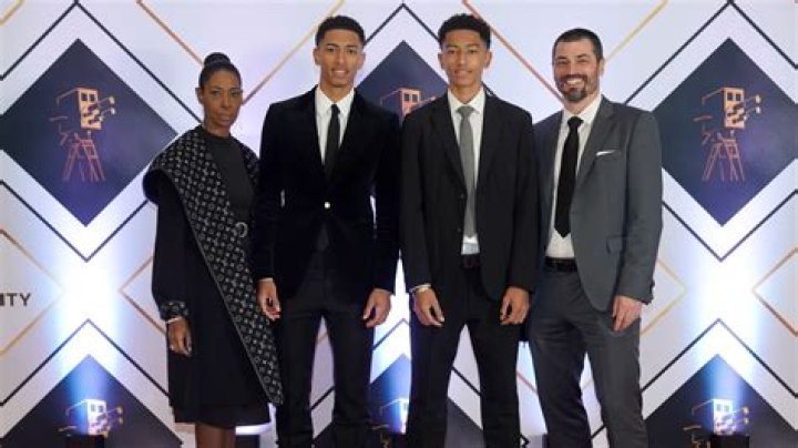 Mercato Mark Bellingham, conseiller de son fils Jude et... l&eacute;gende du