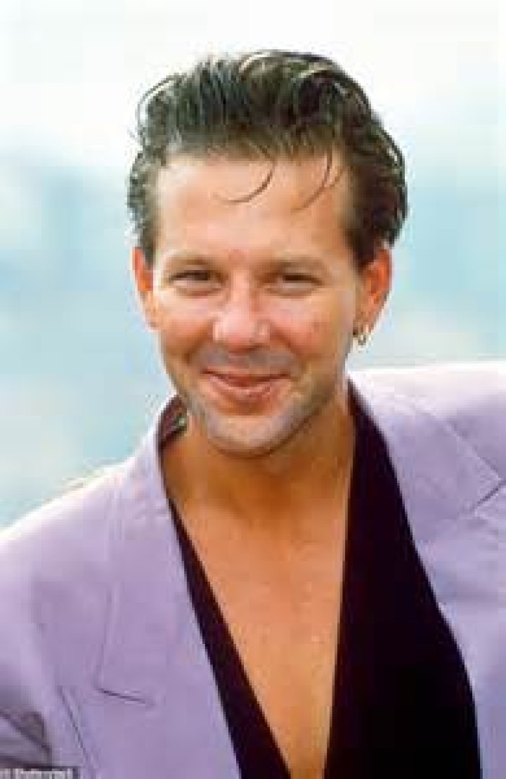 Mickey Rourke shows off his new weight loss again Daily Mail Online