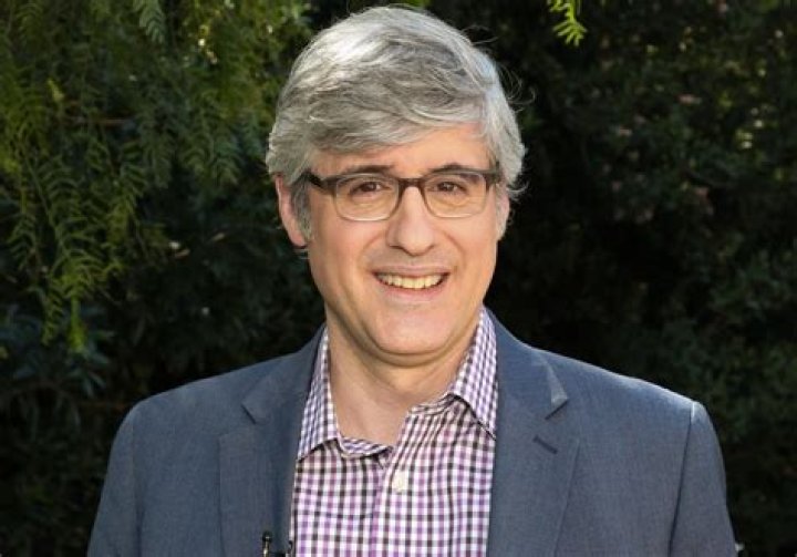 Mo Rocca is getting back out on the road for interviews