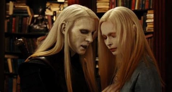 Mother Photos, Sister Photos, Hellboy Tattoo, Boys Wallpaper, Young