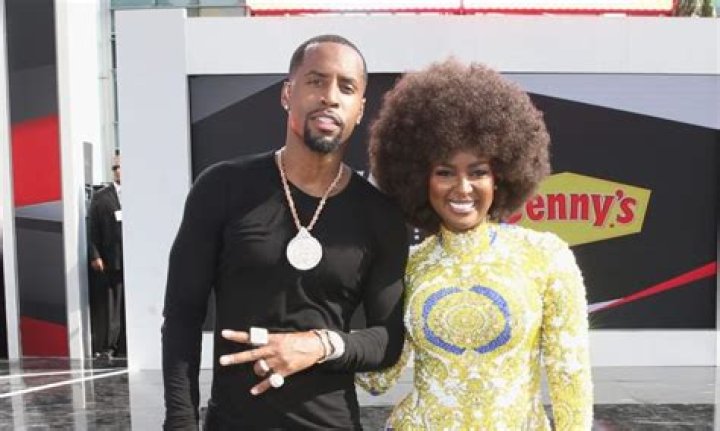 Not My Man! Amara La Negra Seemingly Suggests Romance With Safaree