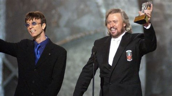 Report Bee Gee Robin Gibb gravely ill