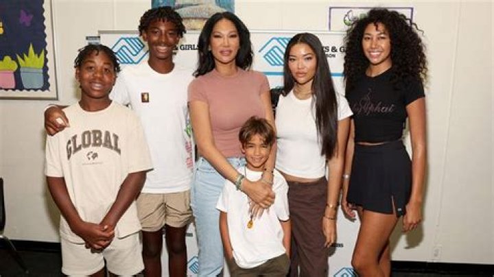 Uncover The Secrets Of Kimora Lee Simmons' Impressive Net Worth