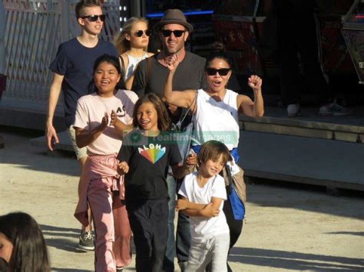 Uncovering The Daughter Of Alex O'Loughlin: Exclusive Family Insights