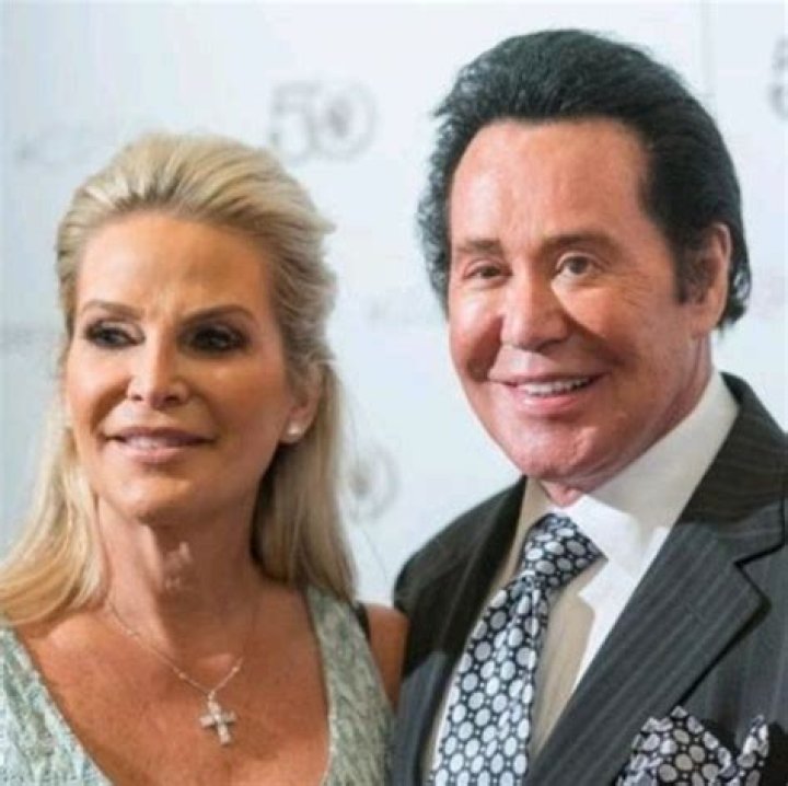 Unveil The Unseen: Wayne Newton's Son Revealed