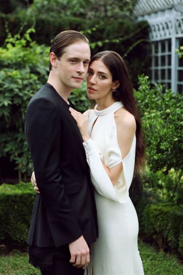 Unveiling Caroline Polachek's Musical Partner And Life Companion: Discoveries And Insights