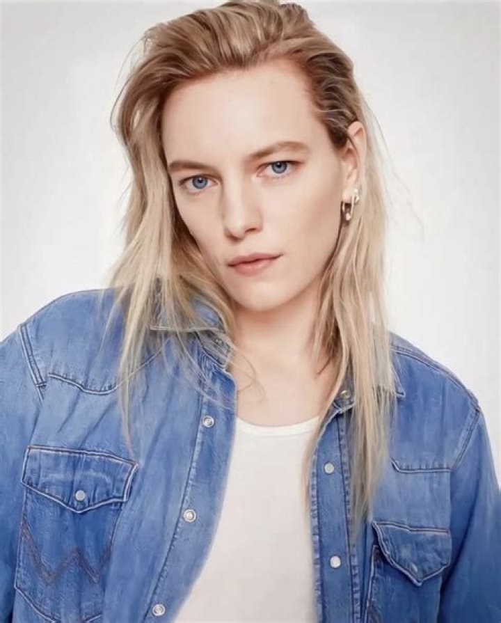 Unveiling Erika Linder's Marriage And LGBTQ+ Advocacy