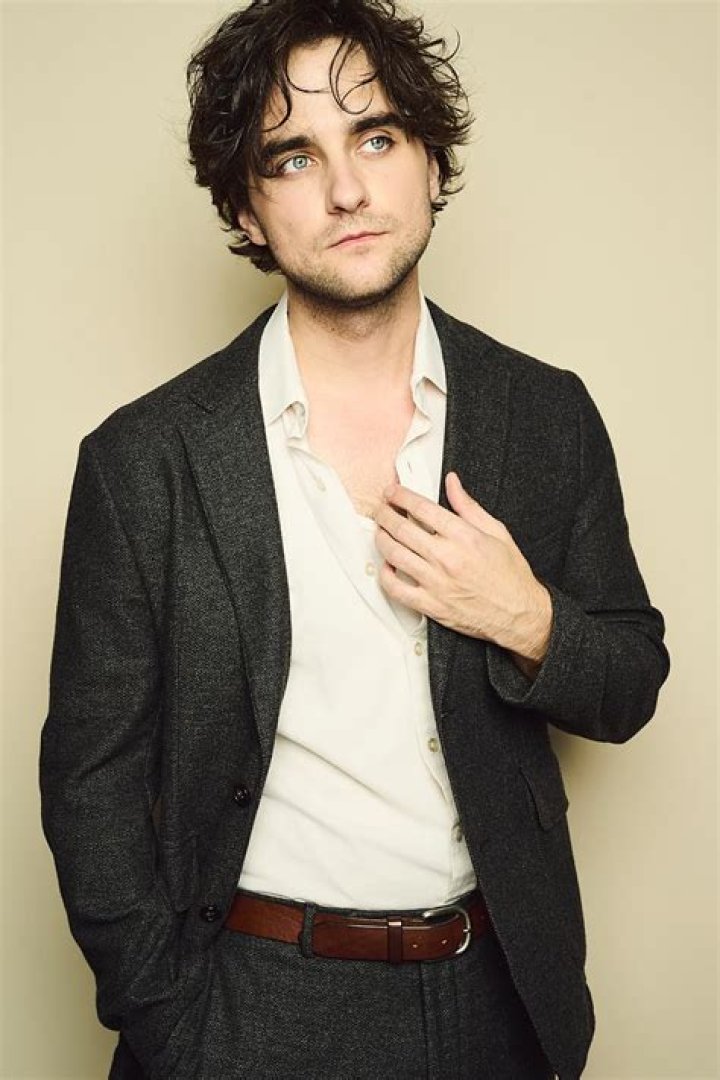Unveiling The Dynamics Of Landon Liboiron's Relationships