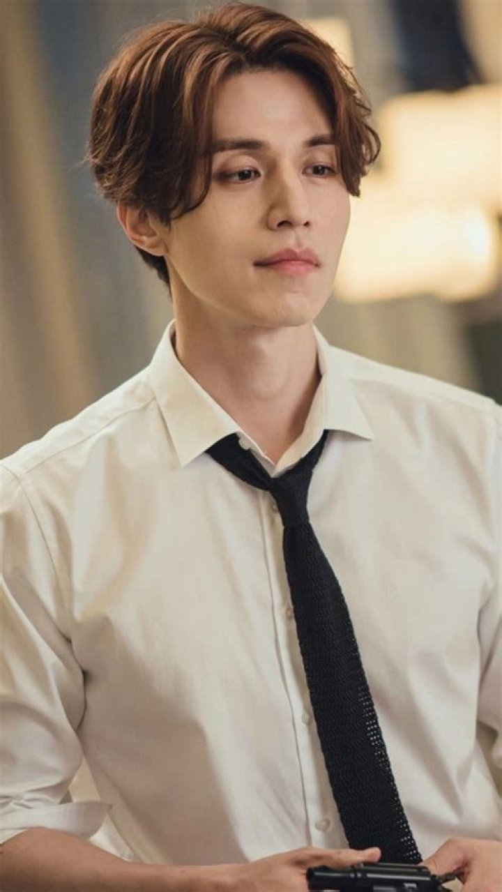 Unveiling The Enigmatic Lee Dong Wook's Sister: Discoveries And Insights