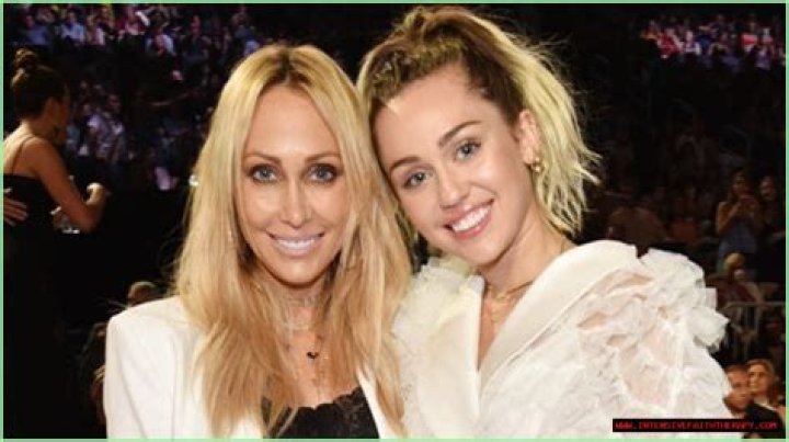 Unveiling The Influence Of Miley Cyrus's Parents: Discoveries And Insights