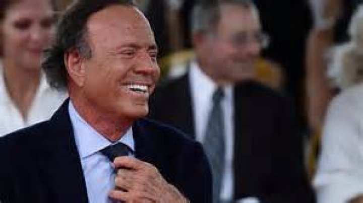 Unveiling The Secrets Of The Julio Iglesias Meme: Discoveries And Insights