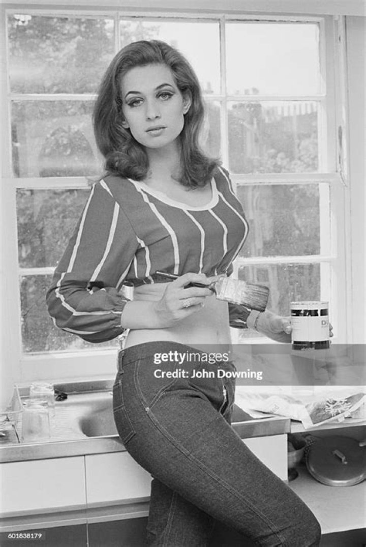 Valerie Leon Valerie leon, Valerie, Celebrities female