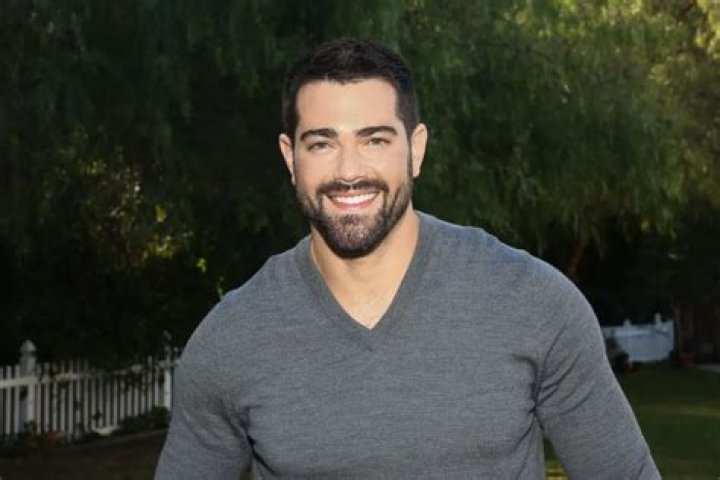 Whats Worth Watching Jesse Metcalfe Has Himself A Country Wedding