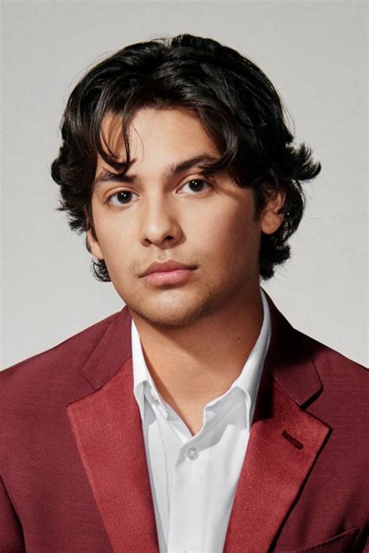 Xolo Mariduena Profile Images &mdash; The Movie Database (TMDB)