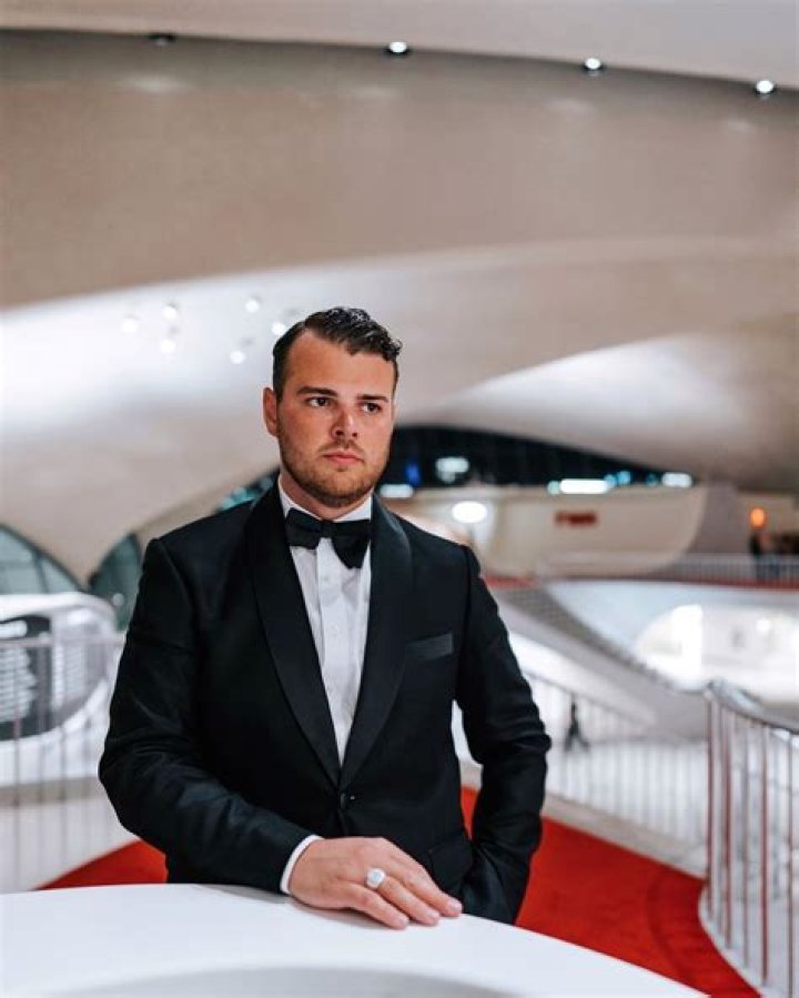 Zach Weiss 🤵🏻🍸 on Instagram &ldquo;Did someone say weekend?&rdquo; Farrah